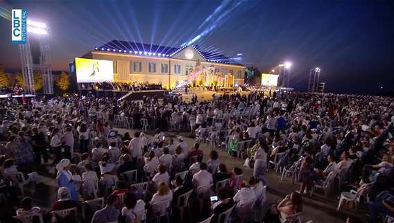 آلاف المؤمنين توافدوا إلى بكركي للمشاركة في إحتفال تطويب البطريرك إسطفان الدويهي