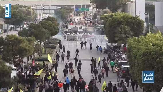 Tear gas and stone-throwing: Chaos erupts at Hezbollah demonstration in Beirut